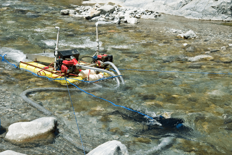 single gold dredge